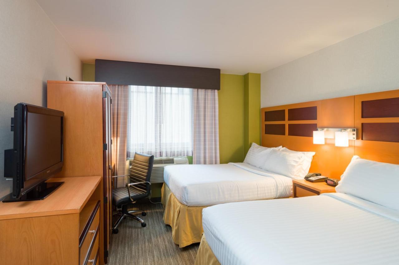 Holiday Inn Express - Times Square By Ihg New York Eksteriør bilde
